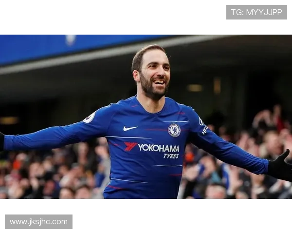 哈德斯菲尔德俱乐部迎来新赛季布局调整与未来发展规划解读